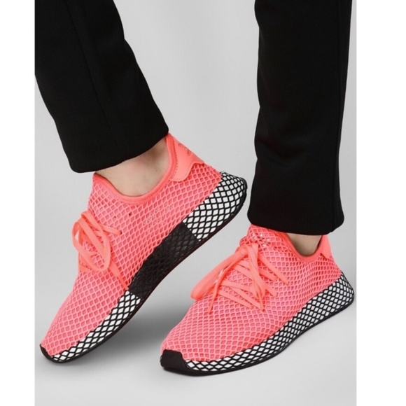 pink adidas deerupt